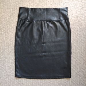 WILFRED Black Faux Leather Pencil Skirt, Sz L